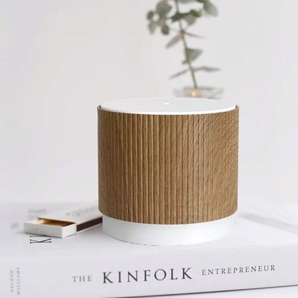 The Clarity Diffuser comes in a beautiful white and wood design. Diffusers work by breaking 100% essential oils down into micro molecules and then projecting them into the air to fill a room or workspace.