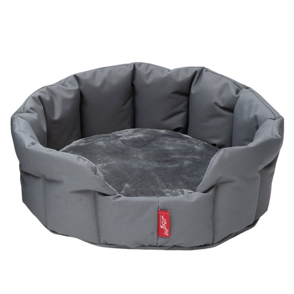It's like a warm hug on a cold day. A cosy and stylish round-shaped bed for medium to large fur babies. This nest-shaped bed will offer warmth, comfort, and a sense of security due to the sides.