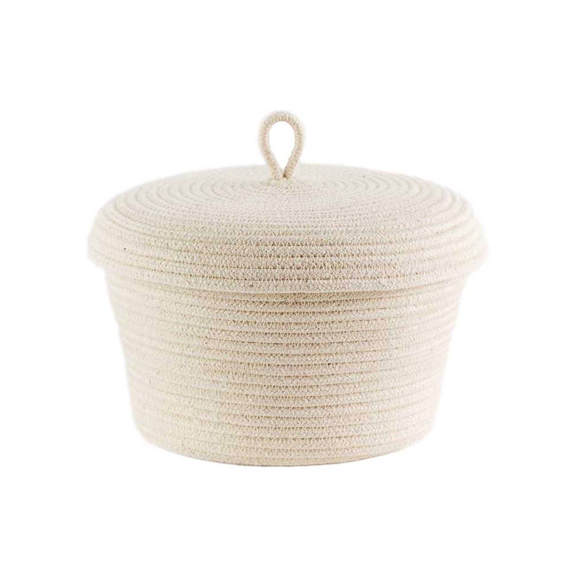 This little lidded basket will store your odds and ends in style! It's great for holding items on your bedside table. You can also use it for your bathroom essentials, jewellery, makeup, miscellaneous collections or pretty much anything else you need to stash away neatly.