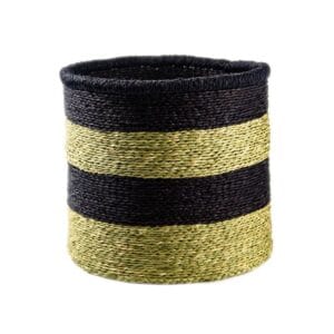 Great for every room of the house to keep everything organised. Useful for storing blankets, towels, toys, a plant and much more. Multiple stylish colours and sizes available to suit everyone’s needs. Dimensions Small : 16 x 16 cm Medium : 22 x 24 cm Large : 26 x 24 cm