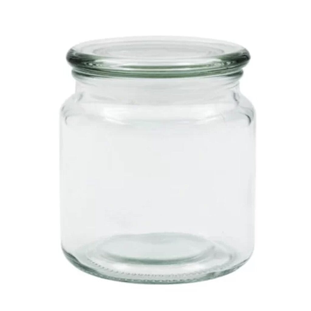 Keep your food items fresh and easily visible in this small glass jar with seal lid. Perfect for storing sweets, popcorn kernels, dried fruit, biltong and any other snacks that you lo