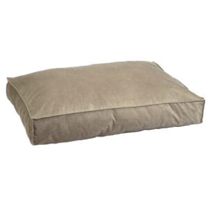 Luxuriously soft velvet cushion for all breeds of dogs to nap in style. Dimensions 100 x 70 x 15 cm