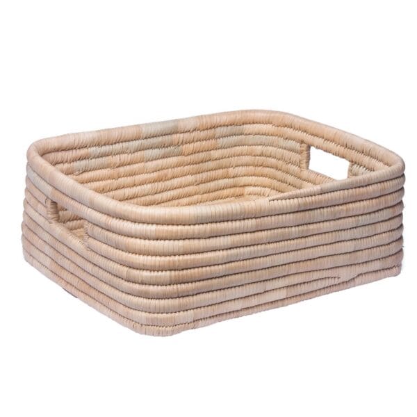These natural palm baskets are perfect for organising your work papers, the kids toys, magazines and just about anything else in the home.