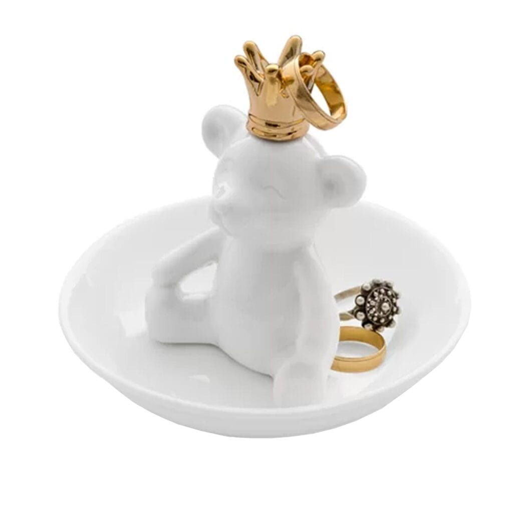 Keep all your little treasures safe and sound with this adorable ceramic teddy ring holder Dimensions 10 x 10 x 8,5 cm