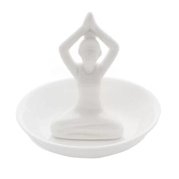 Keep all your little treasures safe and sound with this ceramic yoga inspired ring holder  Dimensions  9,5 x 10 x 10 cm
