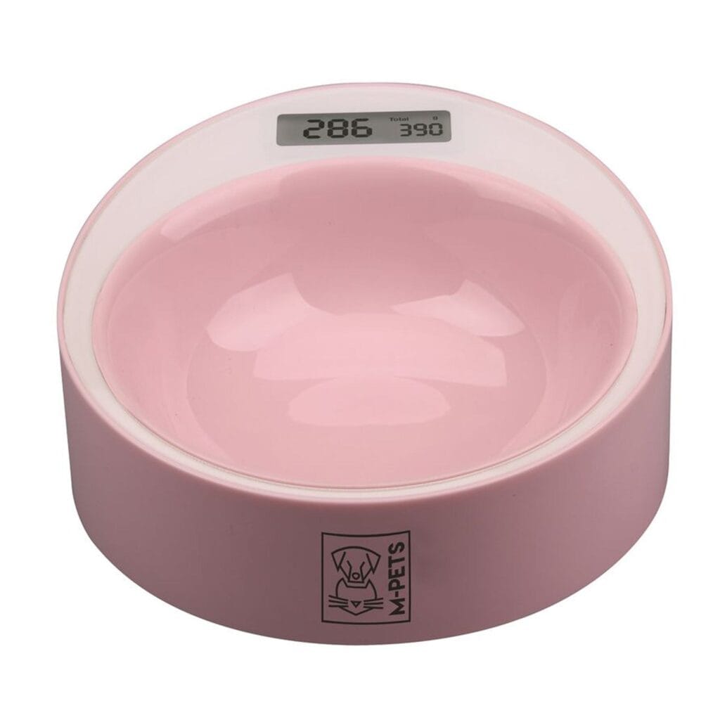 Reduce the risk of overfeeding your dog or cat. This waterproof bowl has a scale making it easy to measure food according to the recommended ratio on the food bag. Wash by hand.