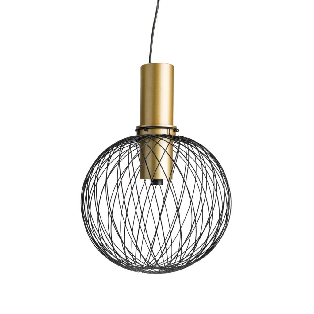 The wire orb pendant is a gorgeous statement piece for any interior. Dimensions Length : 53 cm Width : 53 cm Height : 53 cm