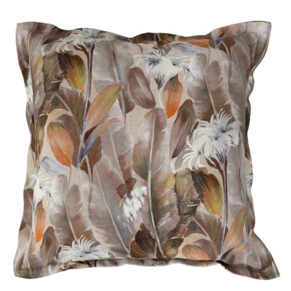 Inspired by both nature and classic design, the Paradise Beach scatter range comprises four distinct patterns that work harmoniously together or can be styled beautifully on their own. Leafy designs, stripes and solids feature in this range, which also offers a mix of acrylic, polyester, polypropylene and cottonlinen-viscose compositions. This elegant ensemble is designed to add charm and comfort to any living space, inside or out.