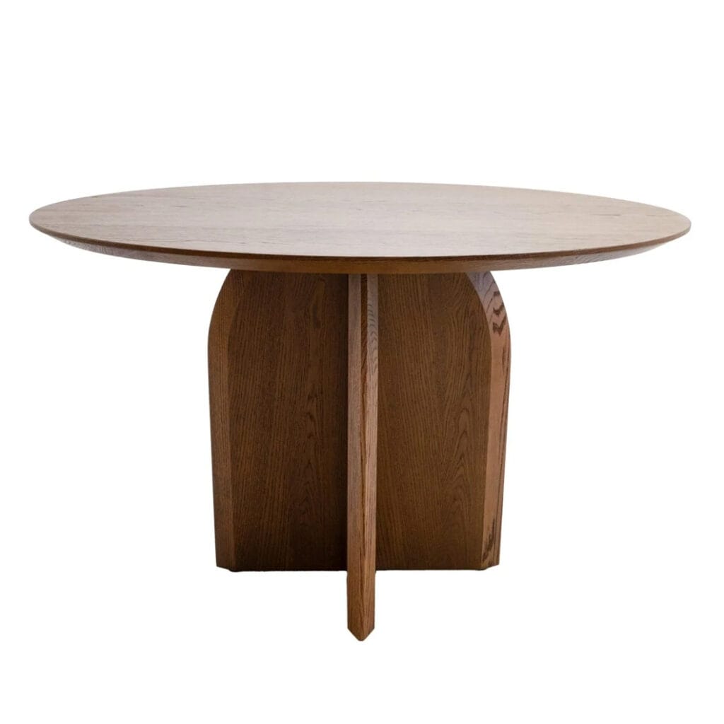 A staple in both traditional and modern interiors, oak tables exude timeless elegance and sturdiness. Composed of an oak veneer top and legs made of solid oak, Monument tables will not only stand the test of time but also feature a bold, head-turning design. This Monument Round Table is also perfectly suited as a meeting table. Its round shape is sure to foster collaboration and creativity.