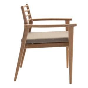 Natural elegance, durability and comfort come with the elegant Mandalay dining chair, which is composed of solid teak and features an outdoor-friendly cushion.