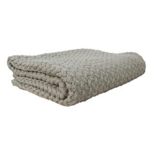 Lounge about in luxury with the Kensington throw, a 100% cotton cable knit fashioned from sumptuous three-ply yarn. An intricate cable knit design and four downbeat shades give these throws their cosy yet classic look. Drape the Kensington over your favourite armchair, at the foot of a bed or around your shoulders on chilly evenings.