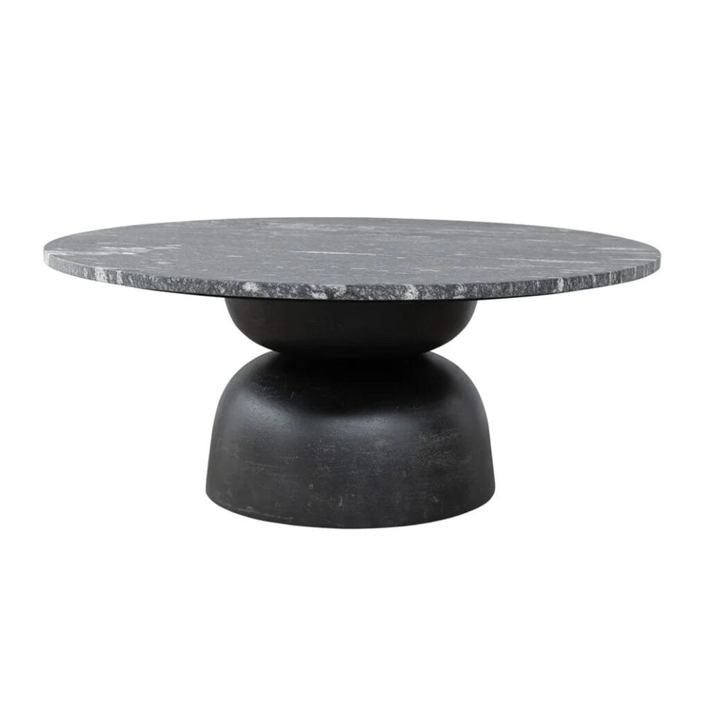 Eye-catching cast aluminium bases and tabletops made of Banswara Indian marble define the Lisbon range. Featuring a side table, coffee table, bistro table and a four-seater dining table, these undercover accents will find perfect placement on covered patios, balconies or garden areas.
