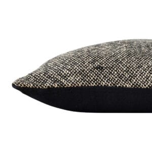 The ideal blend of countryside charm and modern elegance, Tweedish scatters feature covers made of a premium blend of linen and cotton, handwoven to mimic the texture and appearance of timeless tweed. Natural linen fibres imbue these scatters with textural richness, while a YKK metal zip adds a refined finish. Available in six tones, Tweedish scatters will bring warmth and understated luxury to various interior styles. Duck feather-duck down inner included.