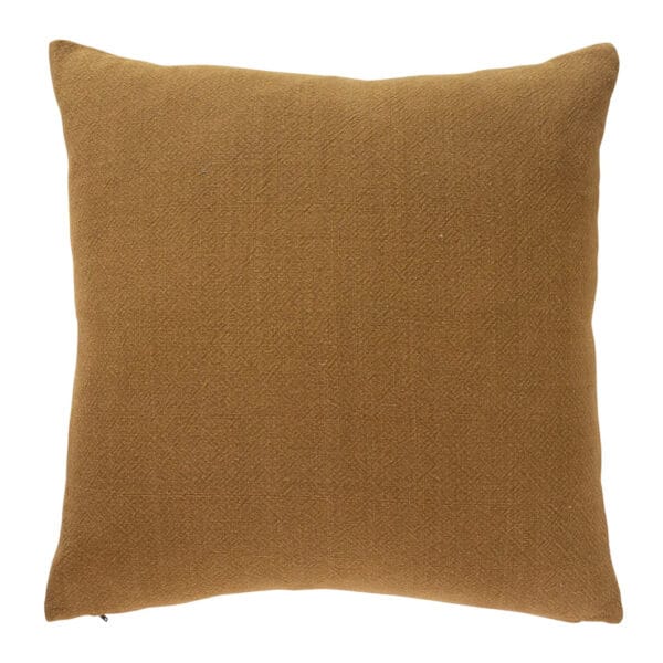 The ideal blend of countryside charm and modern elegance, Tweedish scatters feature covers made of a premium blend of linen and cotton, handwoven to mimic the texture and appearance of timeless tweed. Natural linen fibres imbue these scatters with textural richness, while a YKK metal zip adds a refined finish. Available in six tones, Tweedish scatters will bring warmth and understated luxury to various interior styles. Duck feather-duck down inner included.