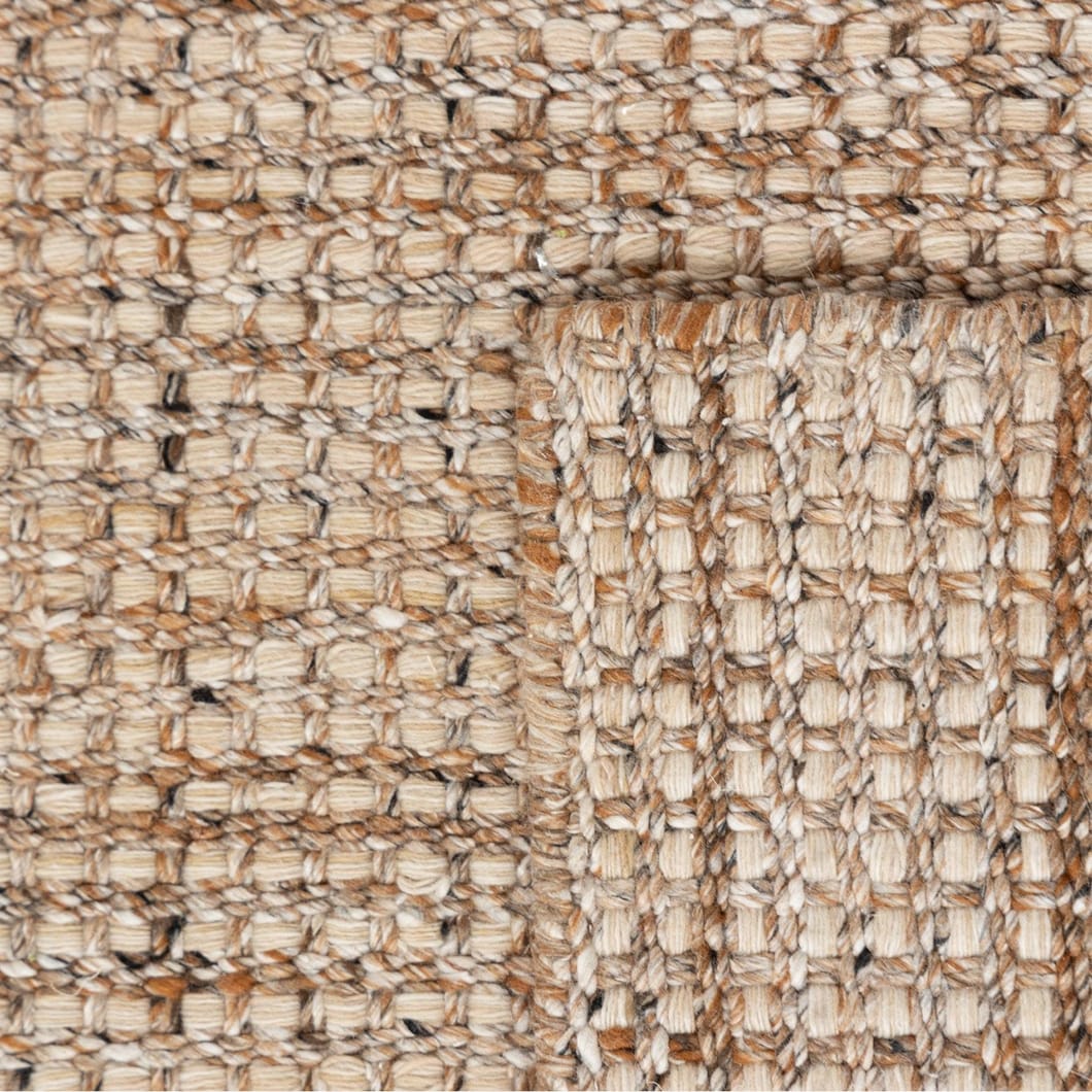 Veranda Outdoor Rug in Bamboo - Image 2