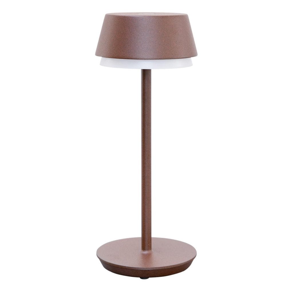Sleek, modern and built for versatility, the Vibe table light is the perfect lighting accent for outdoor settings. Its rechargeable design eliminates the need for cords, while a USB charging port ensures easy power access. A dimmable function allows you to create just the right mood. Made of durable aluminium for full outdoor use, this Vibe light will add a brilliant touch of contemporary elegance to open-air areas.