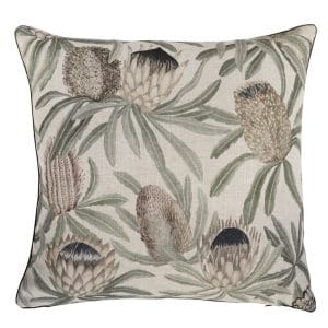 Protea King Scatter in Fynbos