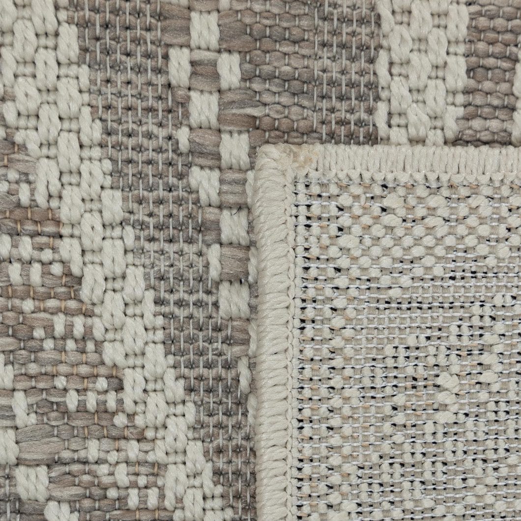 Takala Rug in Tawny - Image 2