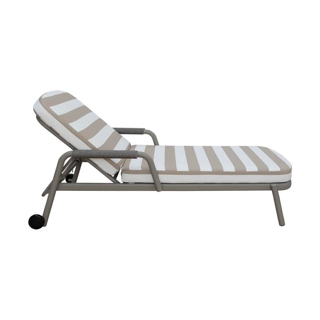 Umhlanga Lounger in Sandcastle - Image 4