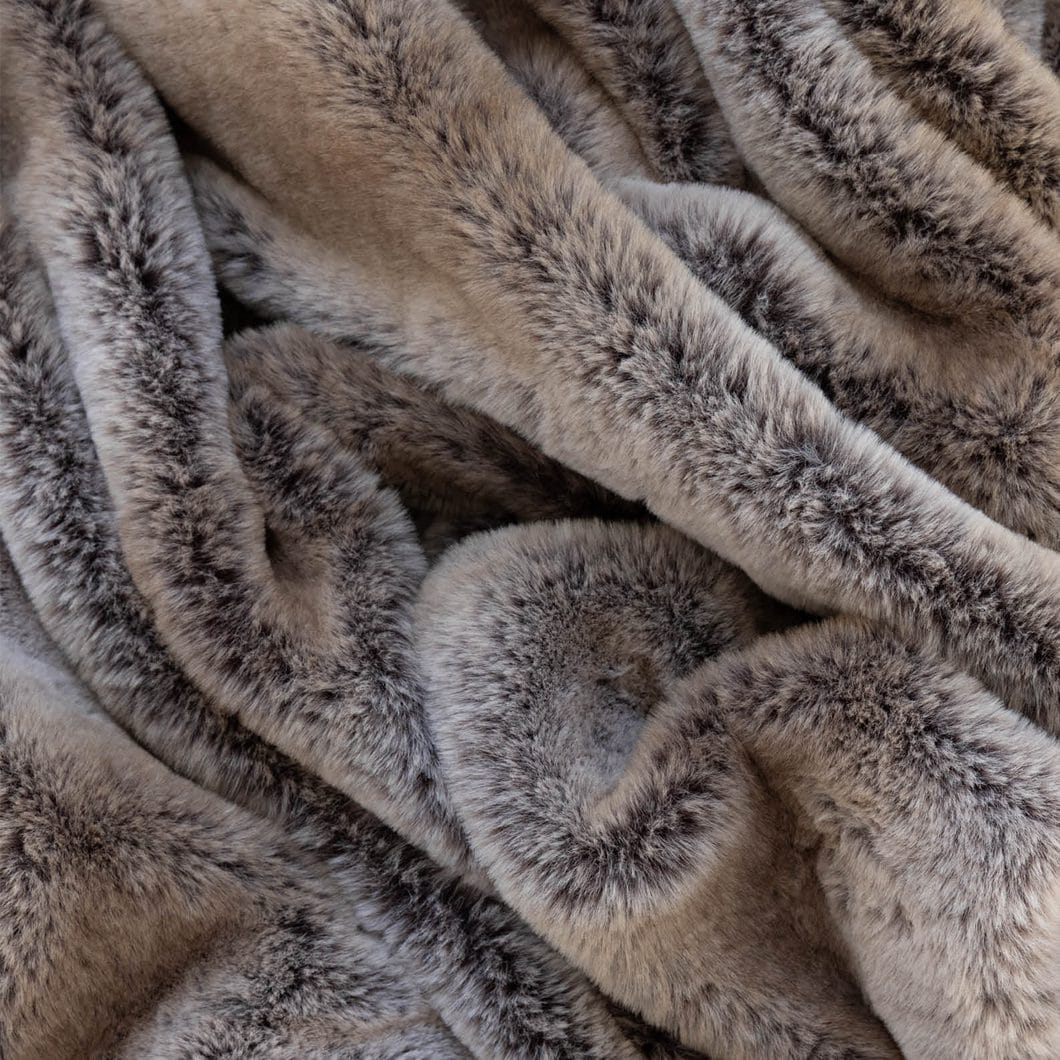 Elk Fur in Coco - Image 2