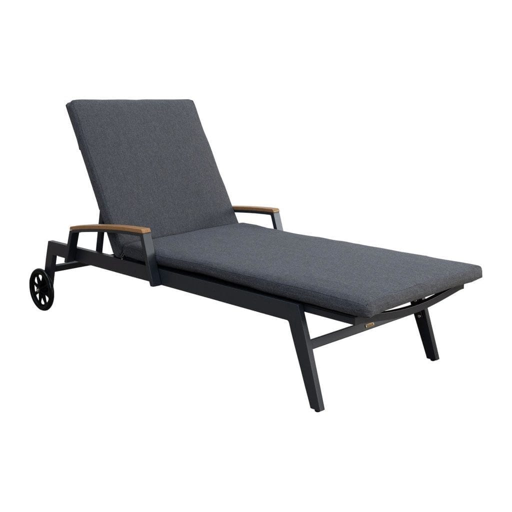 Copacabana Lounger in Pebble