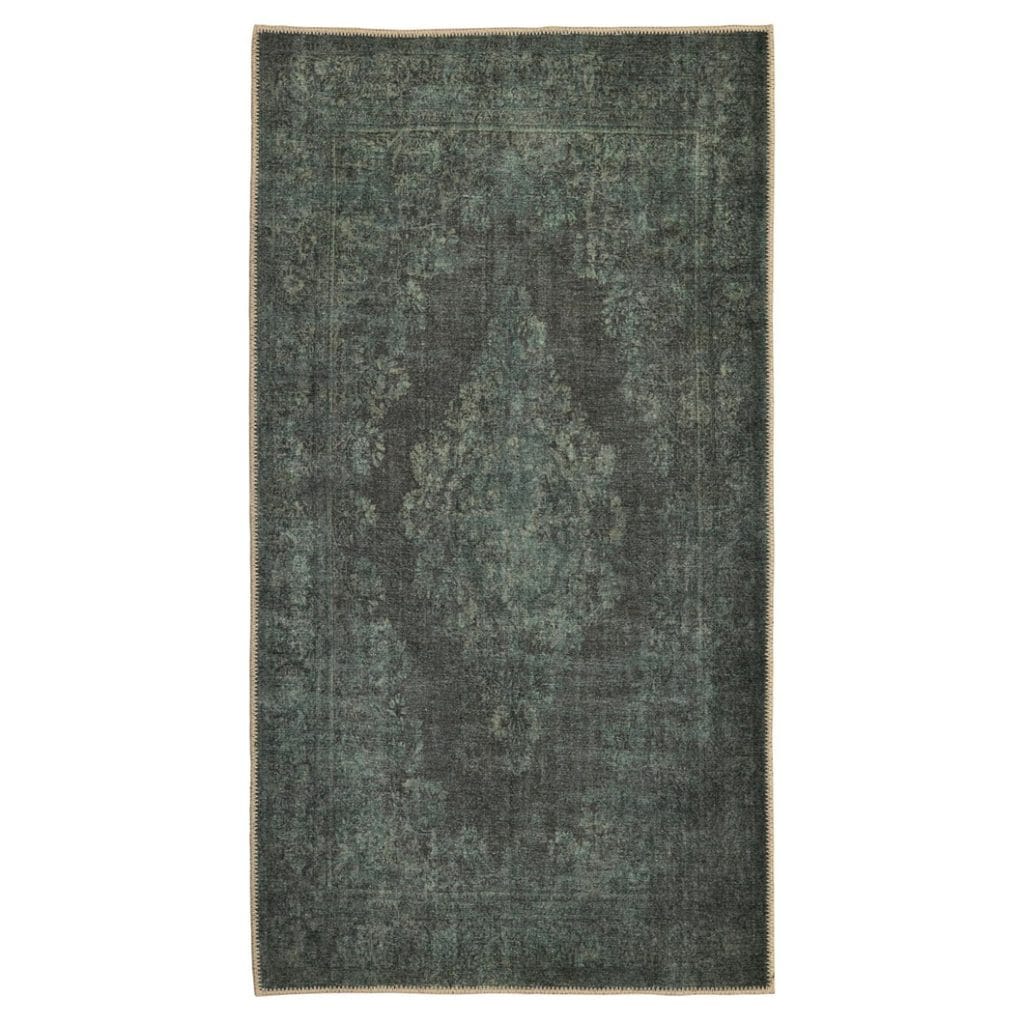 Sophie Runner in Serenade